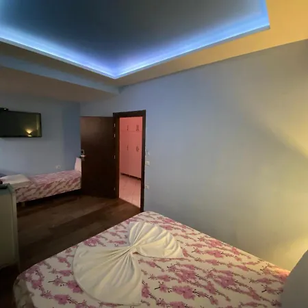 Grabova, Hotel *